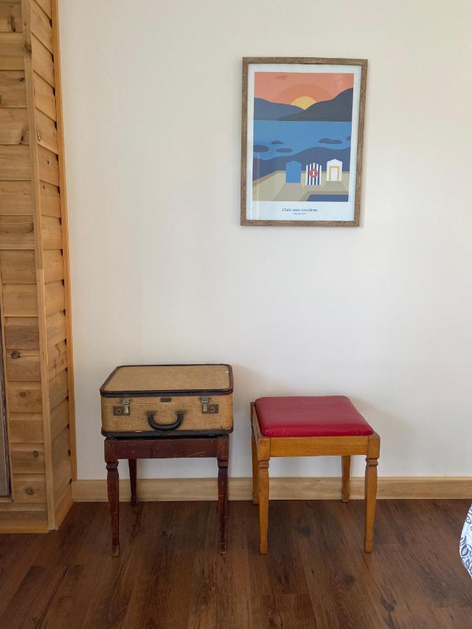 Auberge Et Salle De Spectacle La Fascine L'Isle-aux-Coudres Exteriör bild